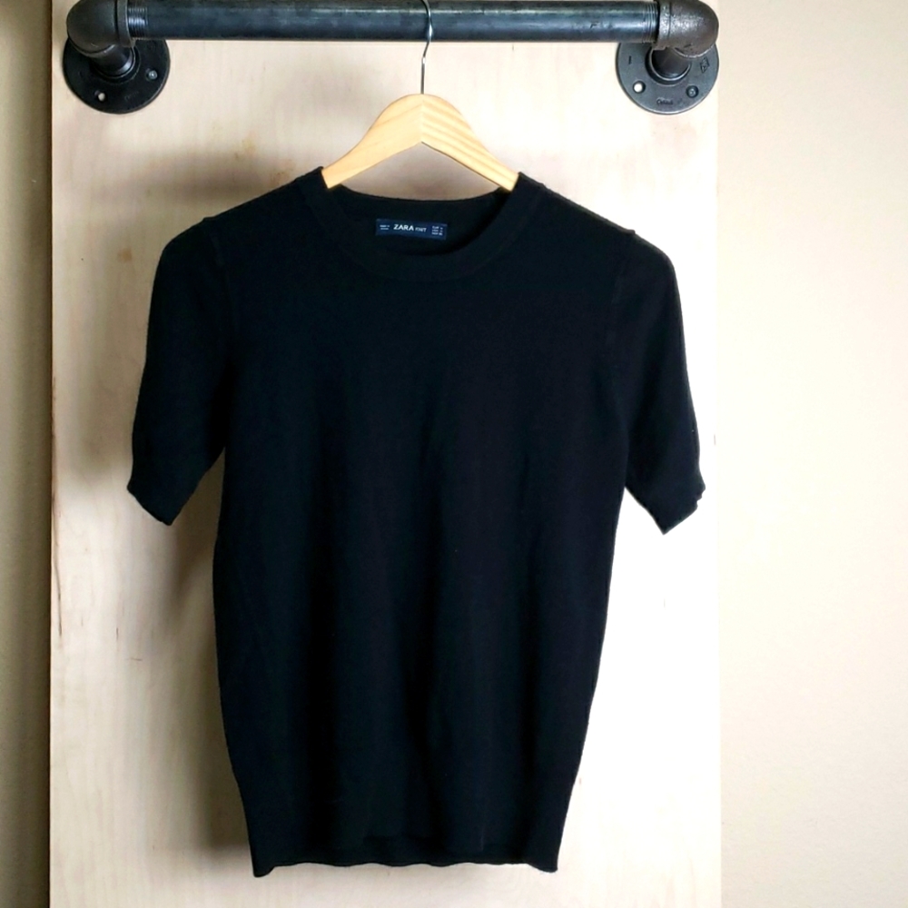 Zara knit top, black, size mediun